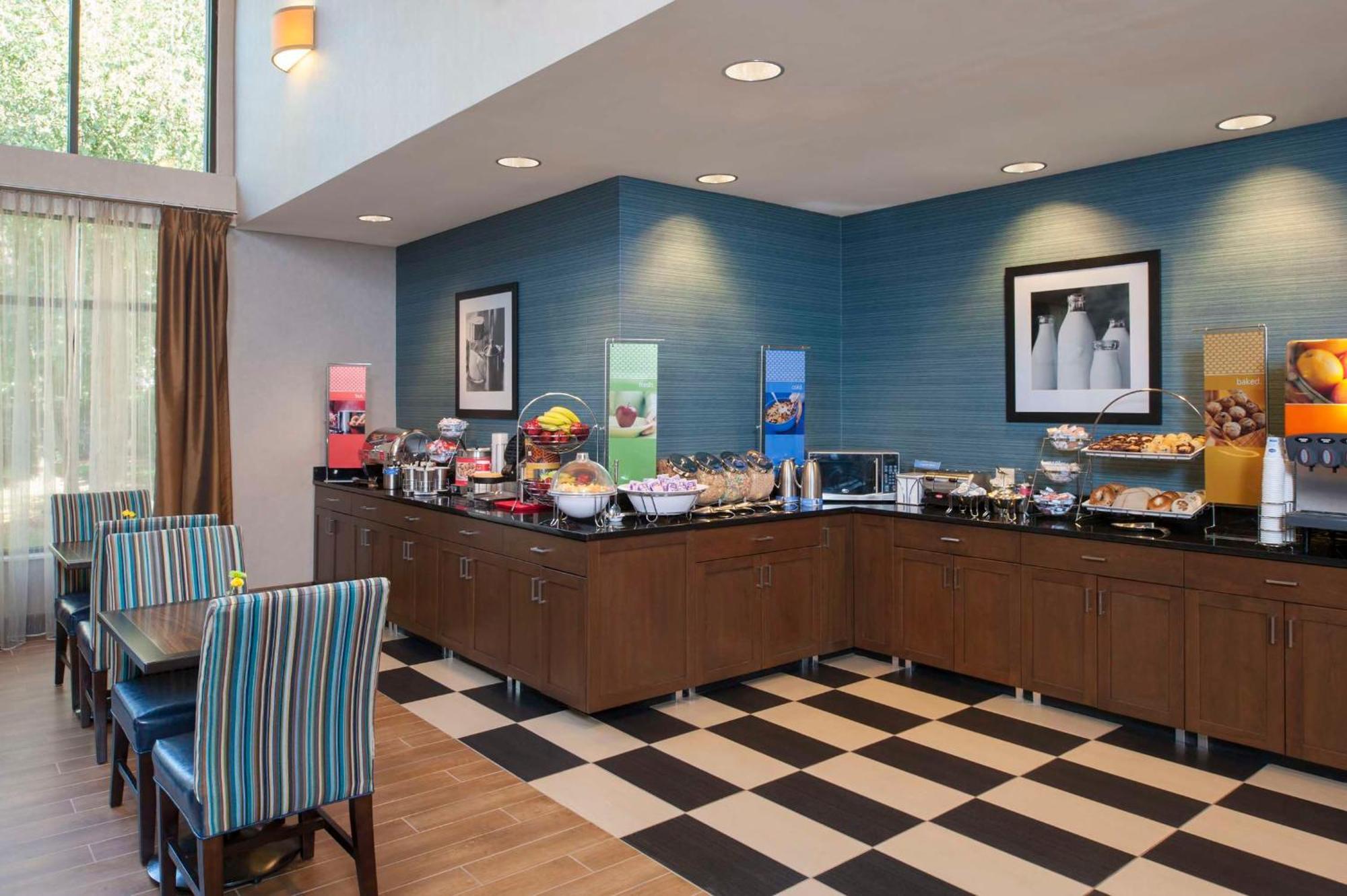 Hotel Larkspur Landing 3*