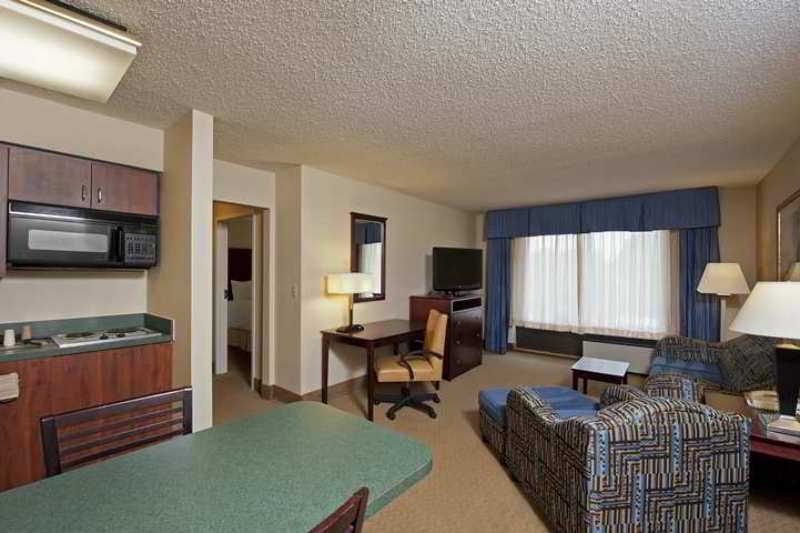 Larkspur Landing