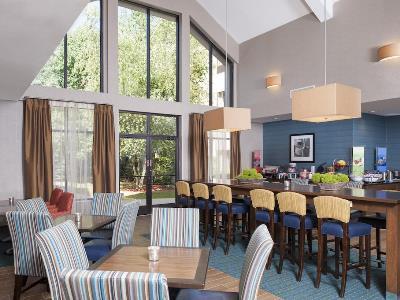 Larkspur Landing 3*