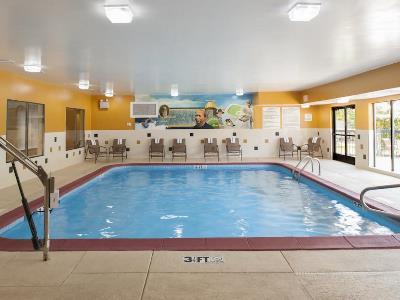 Hotel Larkspur Landing 3*